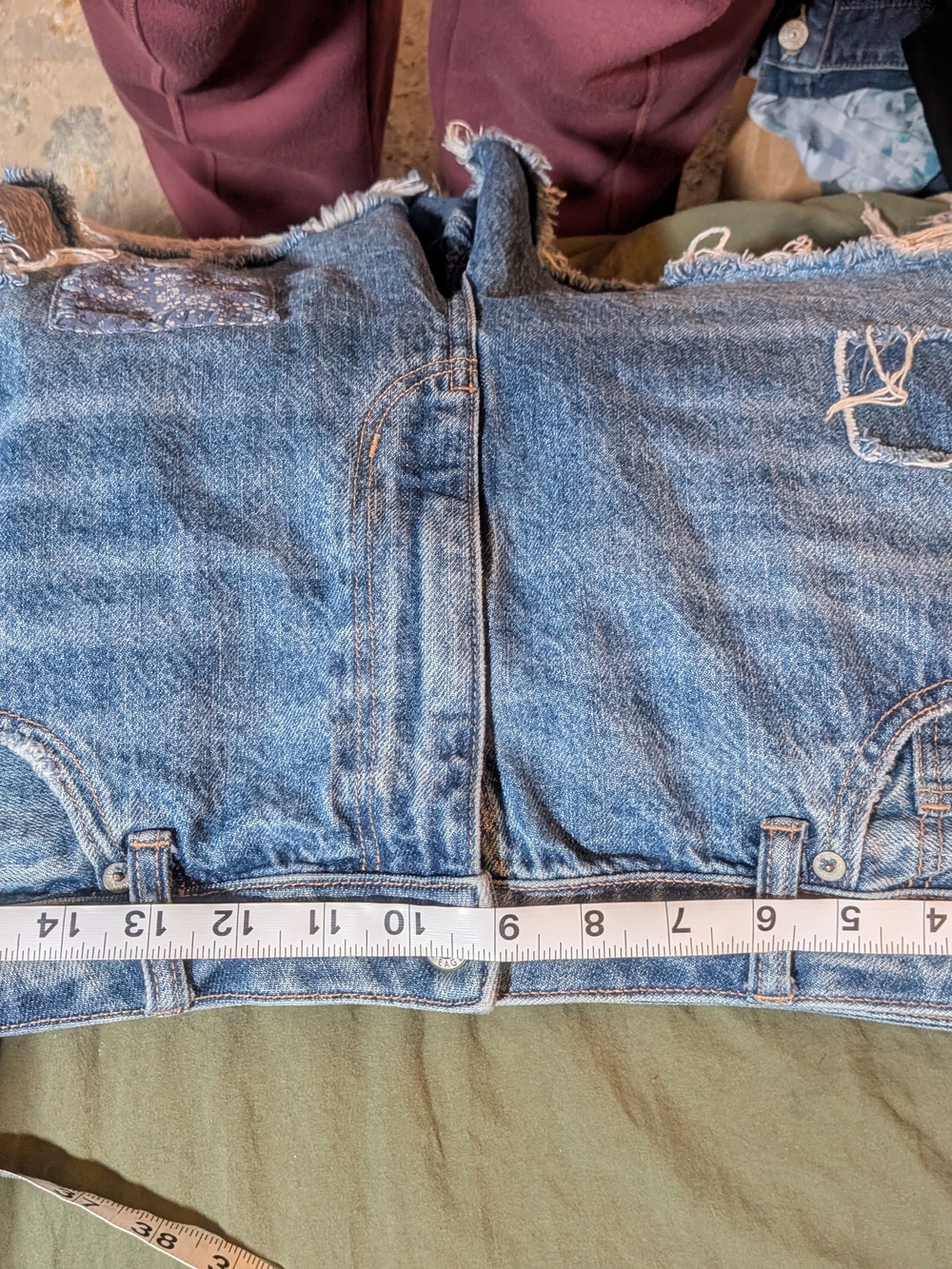 American Eagle Outfitters Highest Rise Baggy Patchwork Denim Shorts Size 16 - Picture 9 of 10